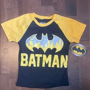 Batman Yellow and Black Short Sleeve Tee ⭐️2 for 11⭐️